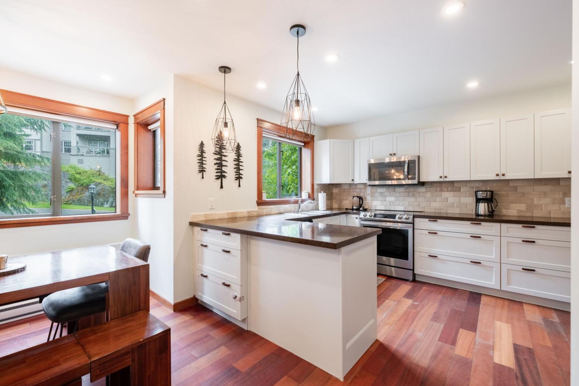 Greyhawk By Outpost Whistler Villa Ngoại thất bức ảnh