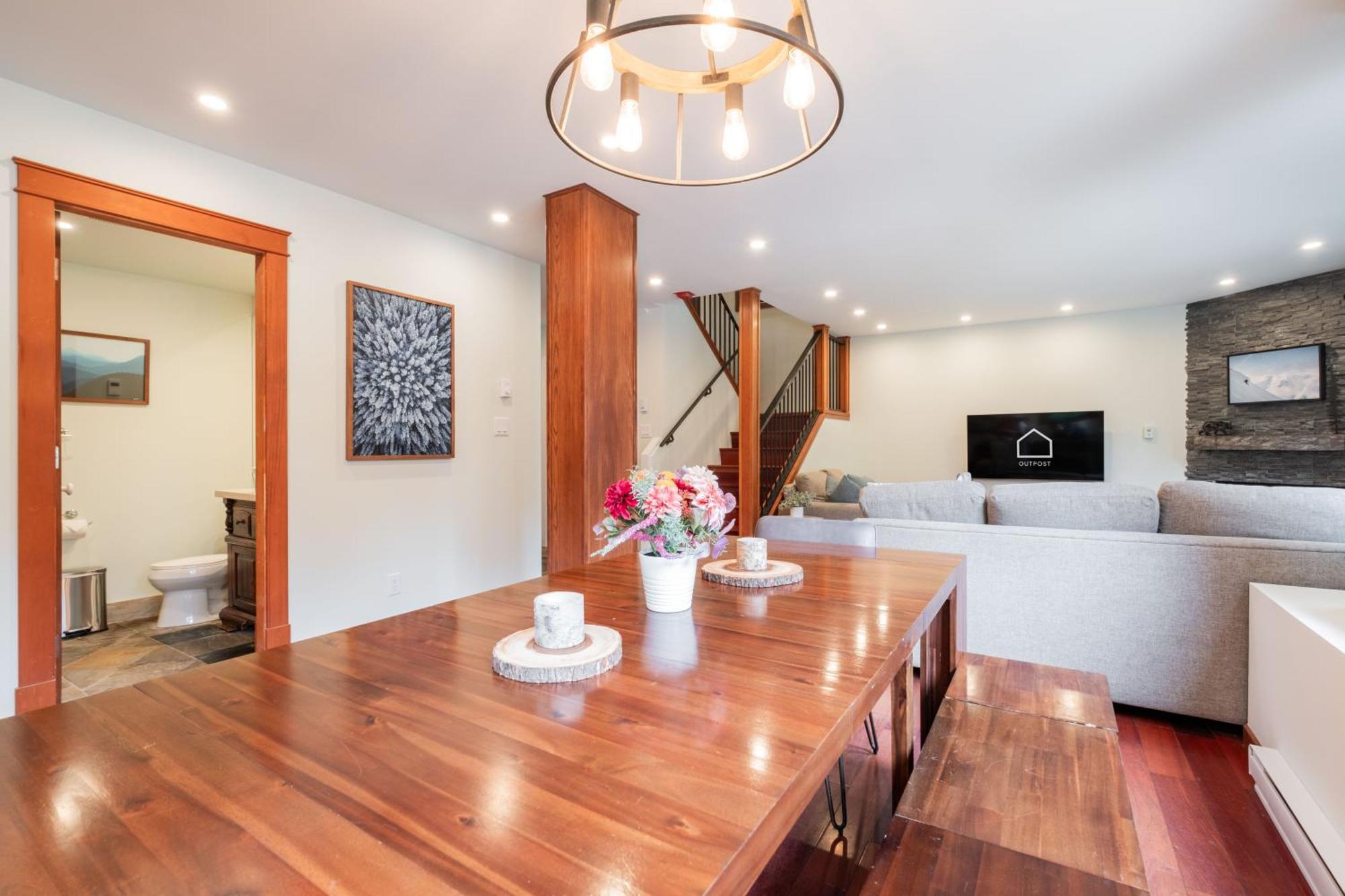 Greyhawk By Outpost Whistler Villa Ngoại thất bức ảnh