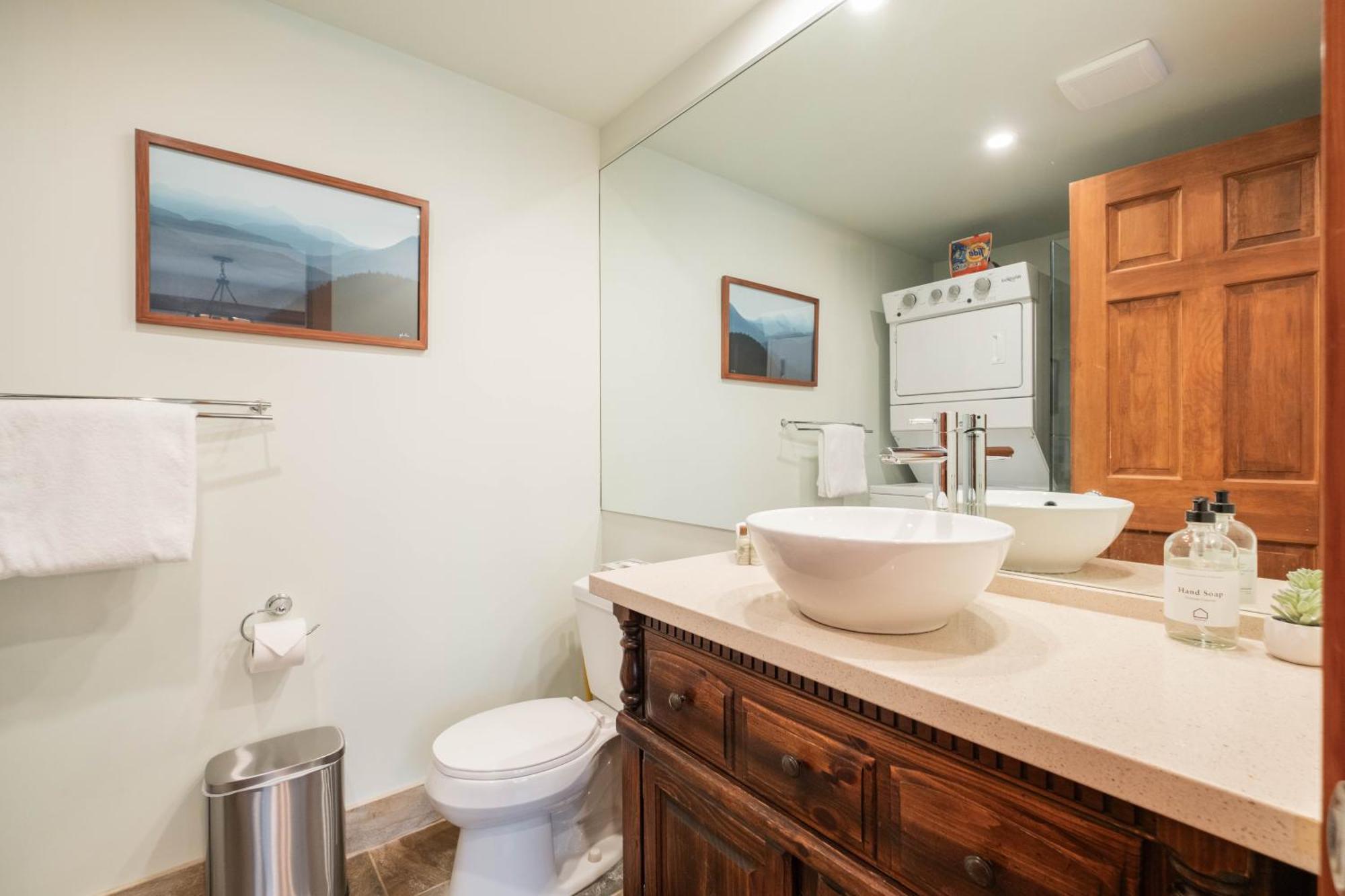 Greyhawk By Outpost Whistler Villa Ngoại thất bức ảnh