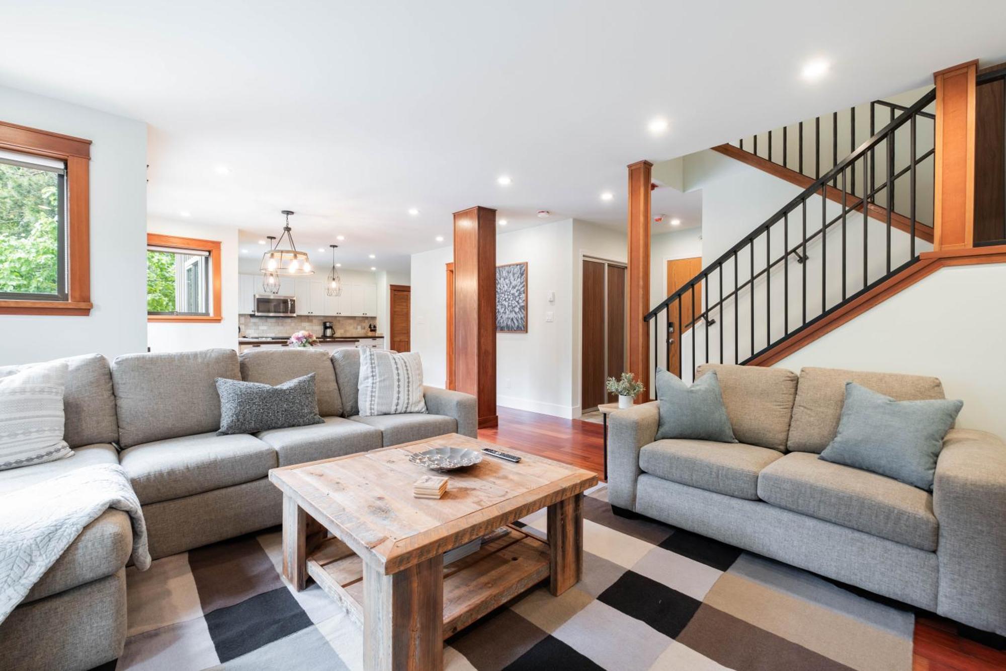 Greyhawk By Outpost Whistler Villa Ngoại thất bức ảnh
